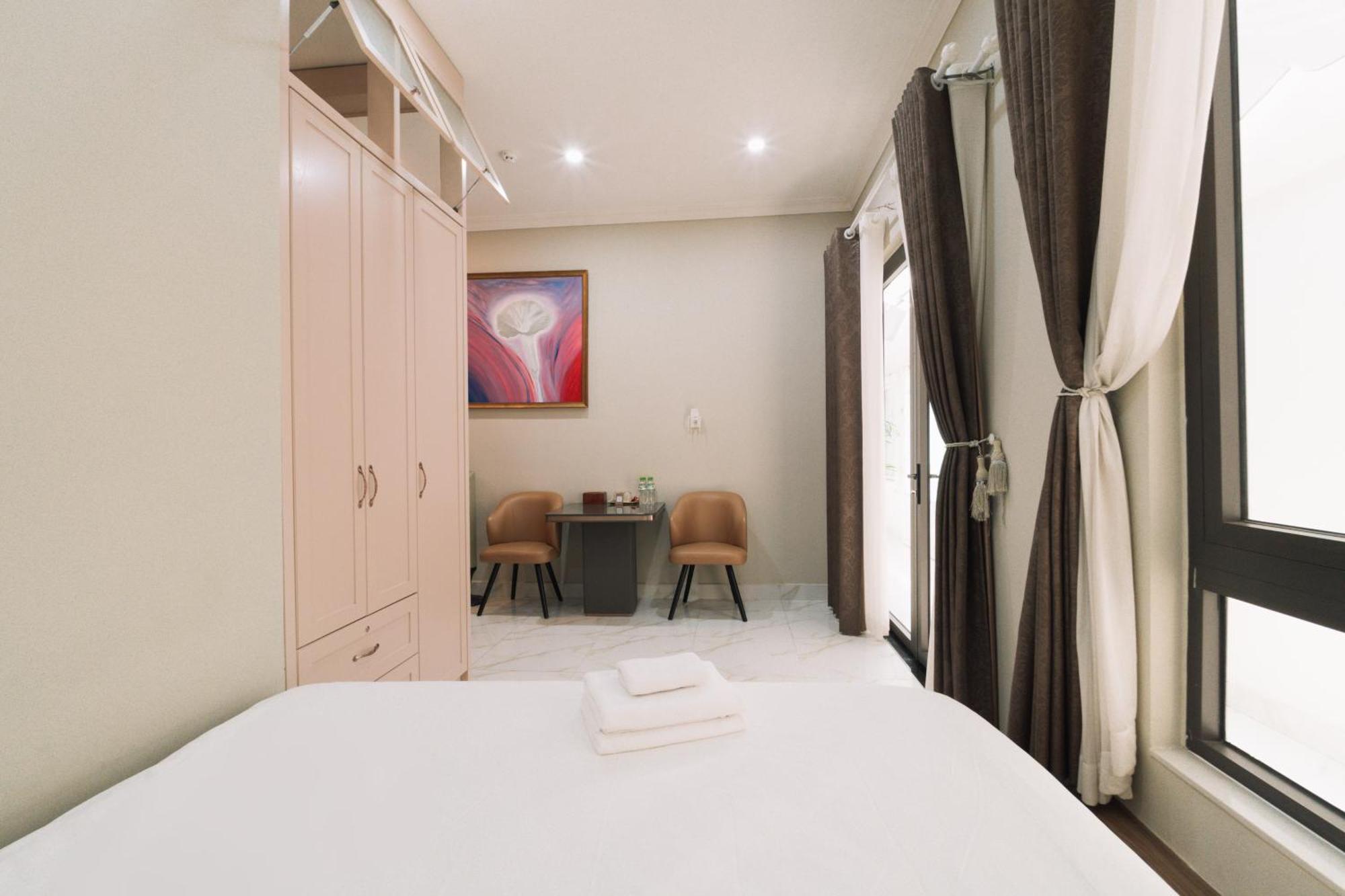 N Queen Apartment Hotel Dalat Exteriör bild